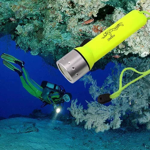 Linterna Sumergible Acuática Led Buceo Camping